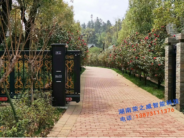 長(zhǎng)沙伸縮門(mén),長(zhǎng)沙電動(dòng)門(mén),長(zhǎng)沙電動(dòng)伸縮門(mén),長(zhǎng)沙伸縮門(mén),長(zhǎng)沙電動(dòng)伸縮門(mén)廠(chǎng)