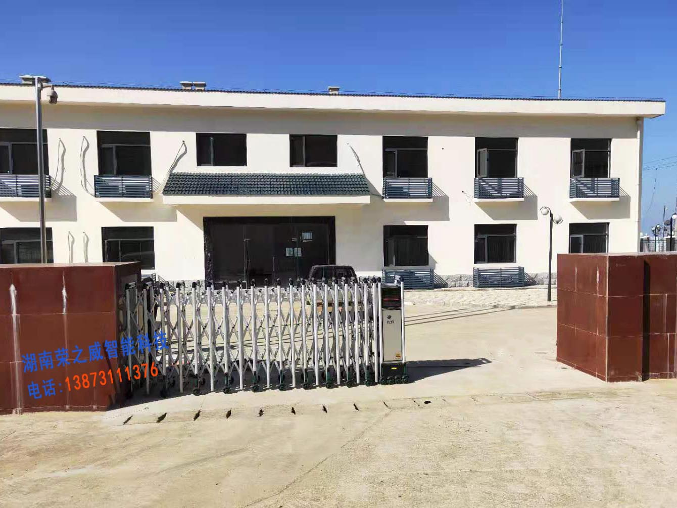 長沙伸縮門,長沙電動門,長沙電動伸縮門,長沙伸縮門,長沙電動伸縮門廠